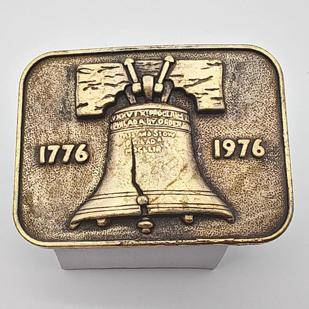 Vintage 1976 Bicentennial Liberty Bell Commemorative Belt‎ Buckle Americana